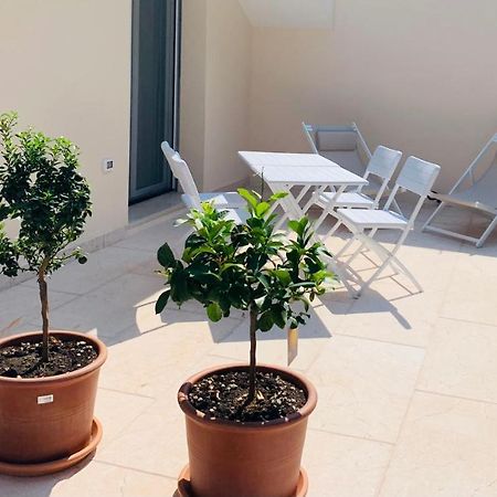 Suite Claudia Sirmione Esterno foto